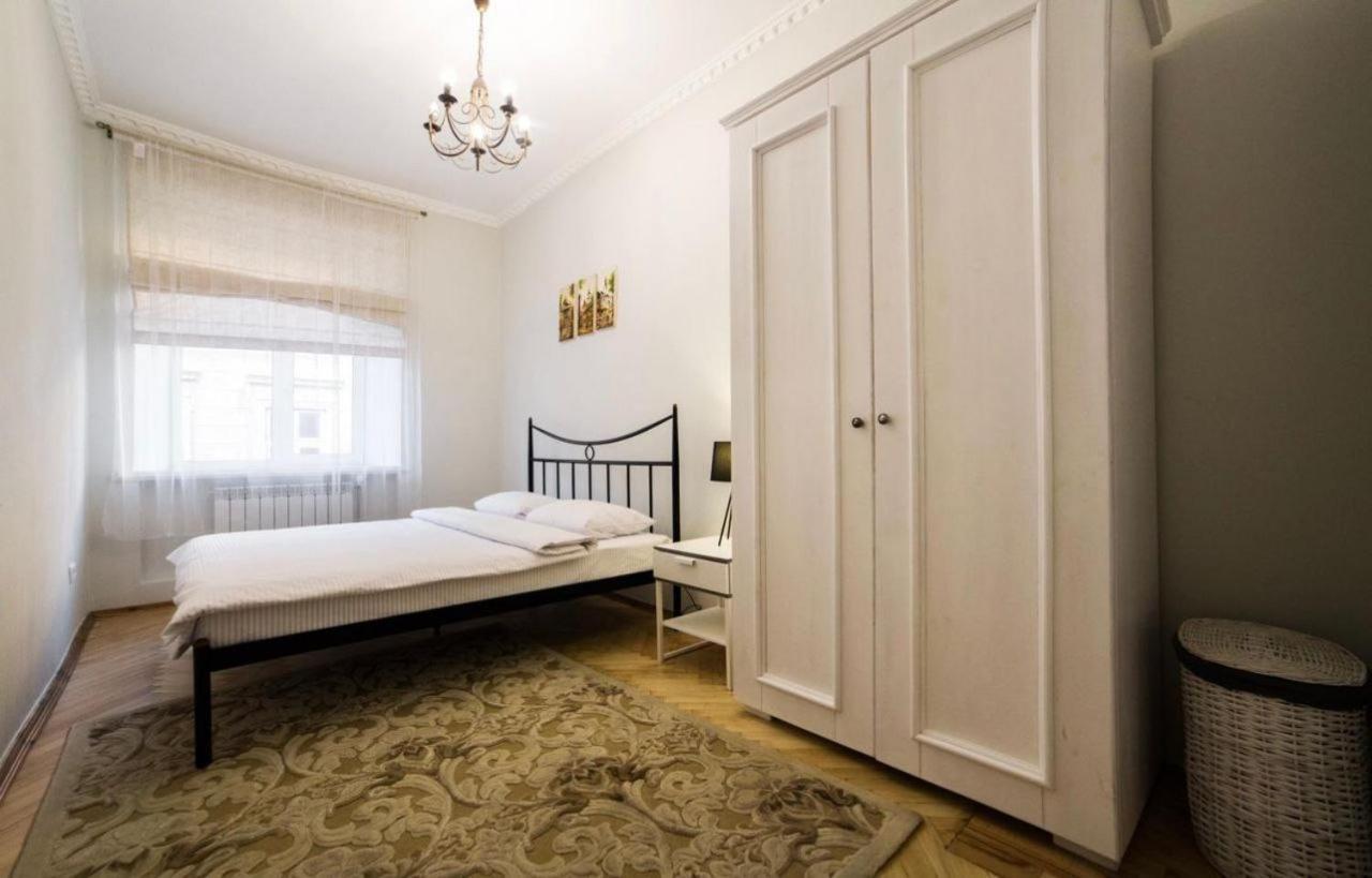 Vidfort Вірменська Lviv Luaran gambar